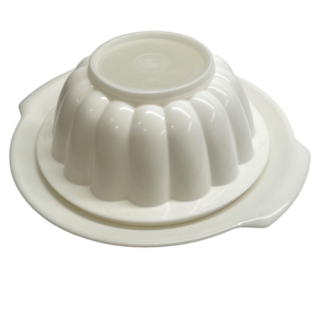 4/$20 Tupperware Vintage White 6 Cup Jel-Ring Jello Mold Jel-N-Serve Made USA